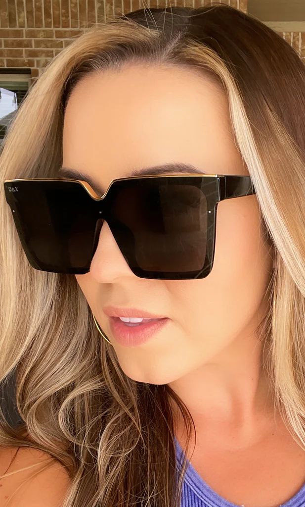 Dax Lark in Black - Sunglasses